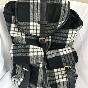 Backpack/purse - black/white houndstooth